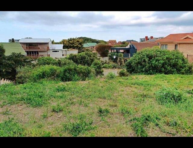 LAND FOR SALE IN HERSHAM